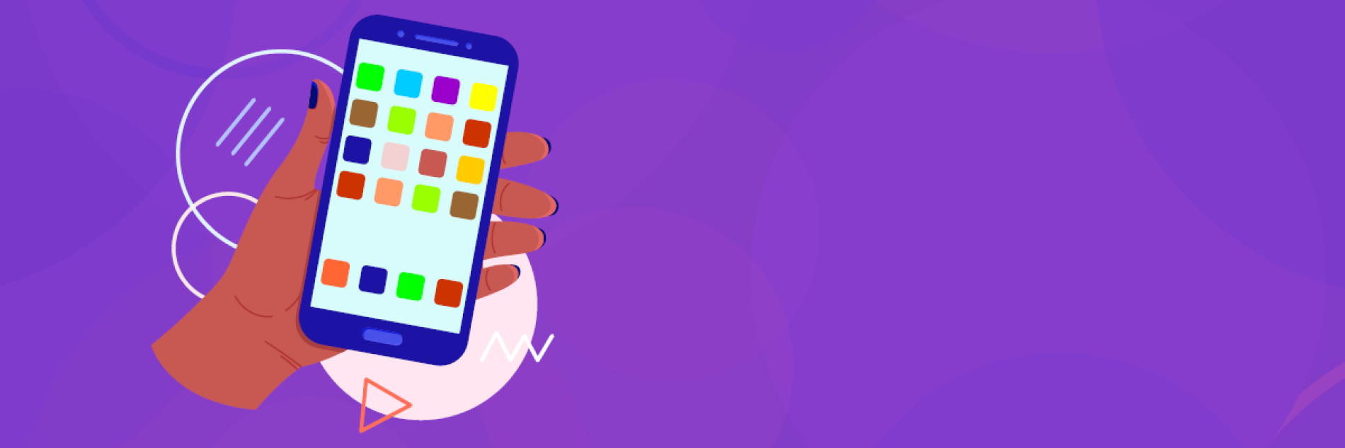 Main tenant un smartphone sur fond violet